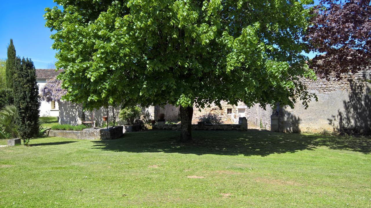 Domaine De L'Espal Meursac Exterior photo